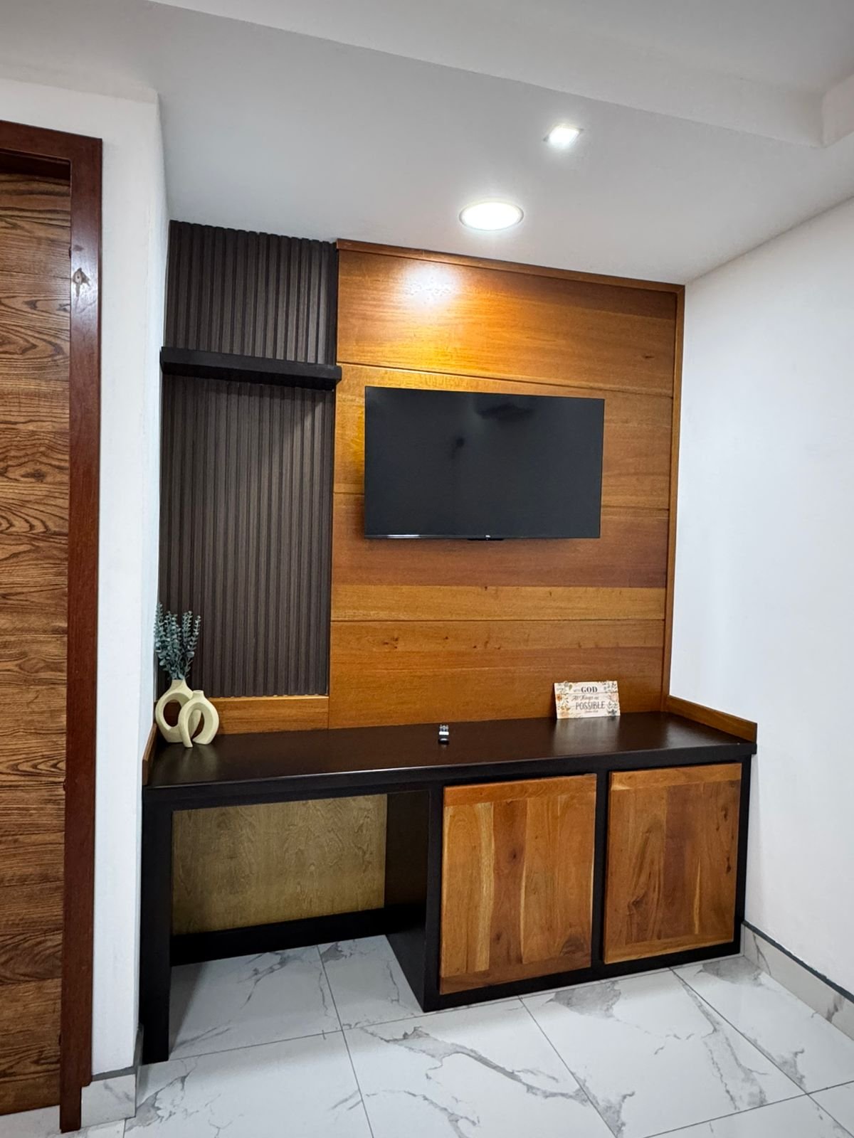 Small Suite - Additional View